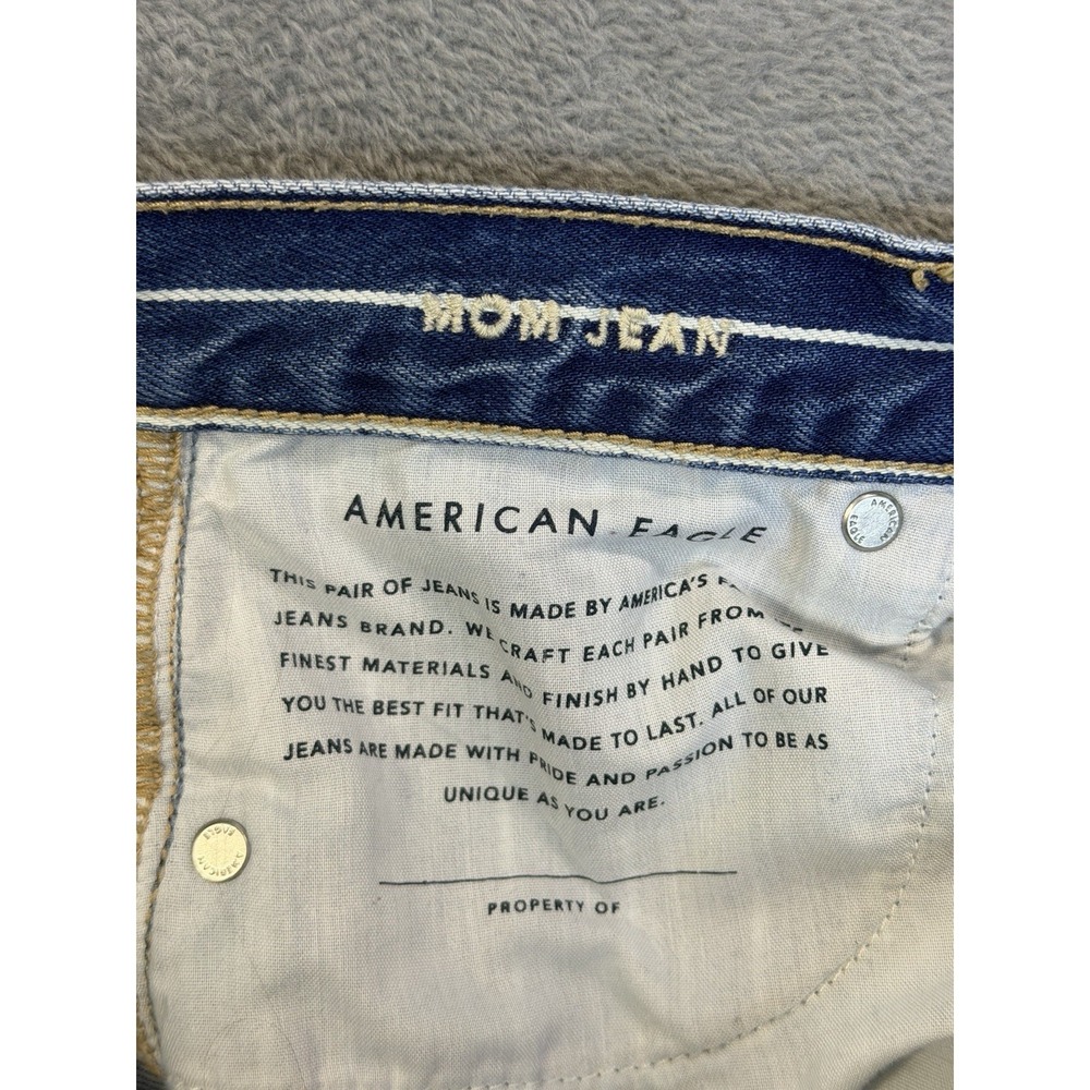 American Eagle Jeans Womens 4 Blue Light Wash Striped High Rise Mom Straight - Picture 8 of 10